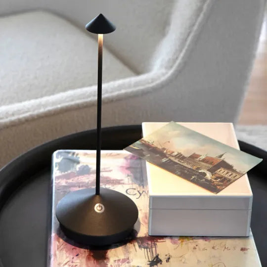 ClarityGlow | Wireless LED Table Lamp