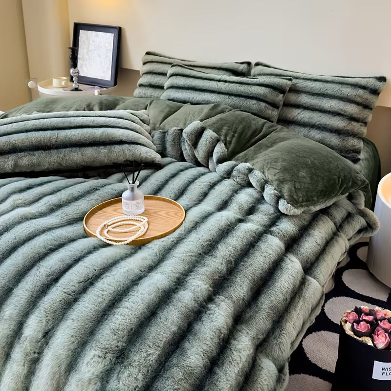 WinterLuxe™ 4-Piece Milk Velvet Bed Set | 200cm * 230cm