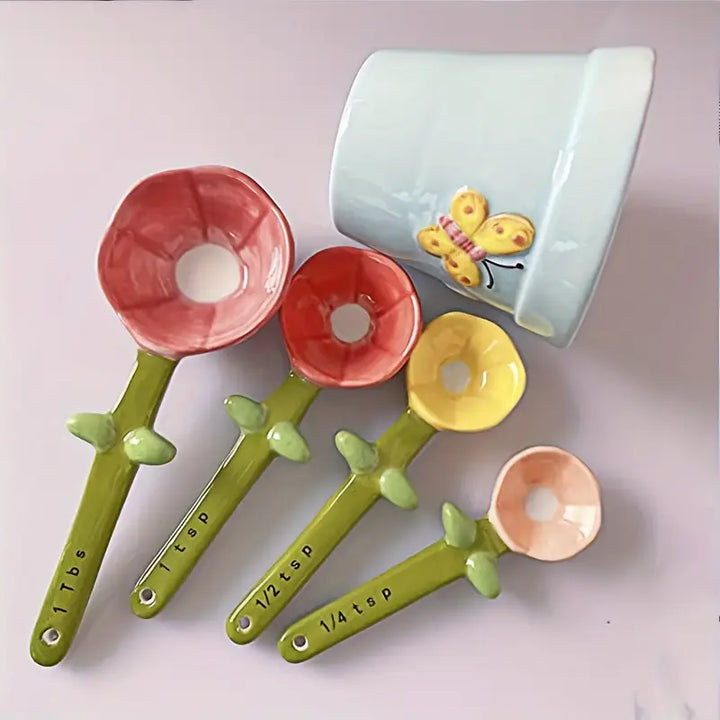 Flower-shaped ceramic measuring spoons | Includes holder