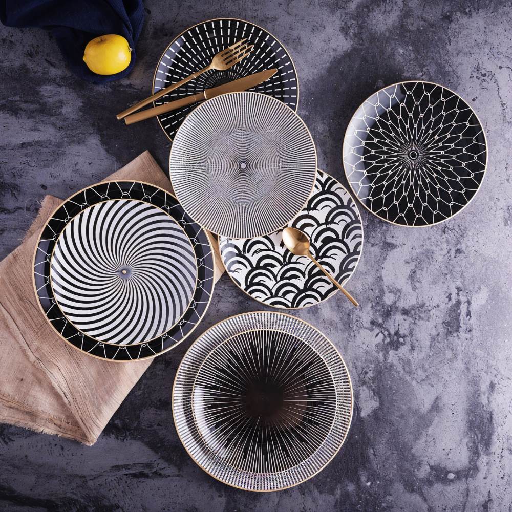 GeoChic | Geometric Porcelain Plates – Modern Design with Gold Accents