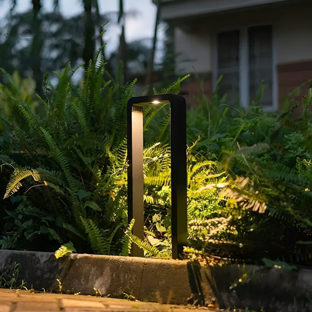 LumaPost | Modern LED Garden Lamp Made of Aluminum – IP65 Weatherproof