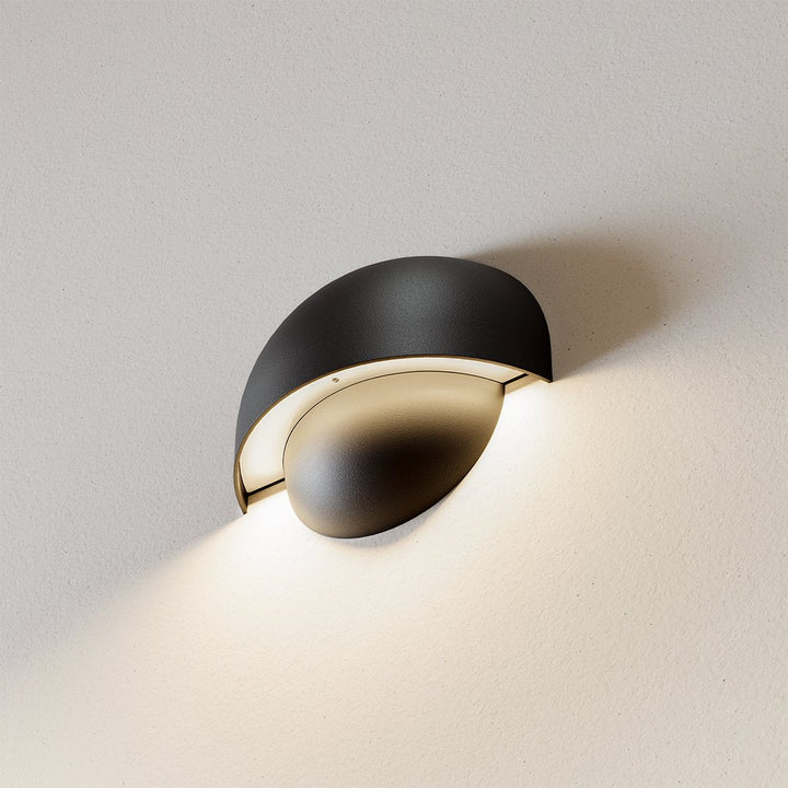 Orion™ LED Wall Lamp | Wireless or Cable | Warm, Atmospheric Light for Indoors &amp; Outdoors