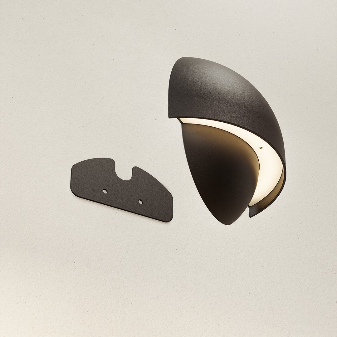 Orion™ LED Wall Lamp | Wireless or Cable | Warm, Atmospheric Light for Indoors &amp; Outdoors