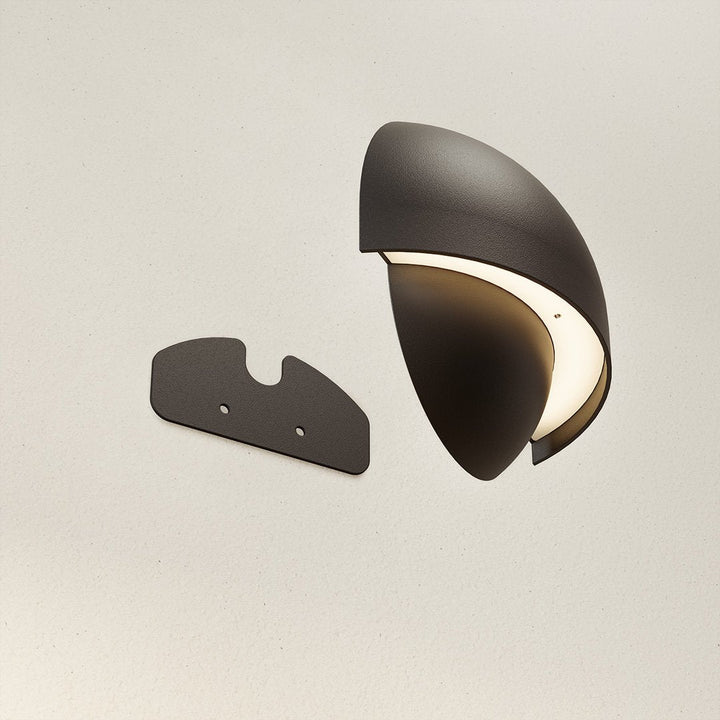 Orion™ LED Wall Lamp | Wireless or Cable | Warm, Atmospheric Light for Indoors &amp; Outdoors