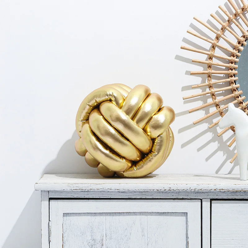 Hand-knotted Christmas knotted cushion | 20 cm | Soft &amp; Decorative