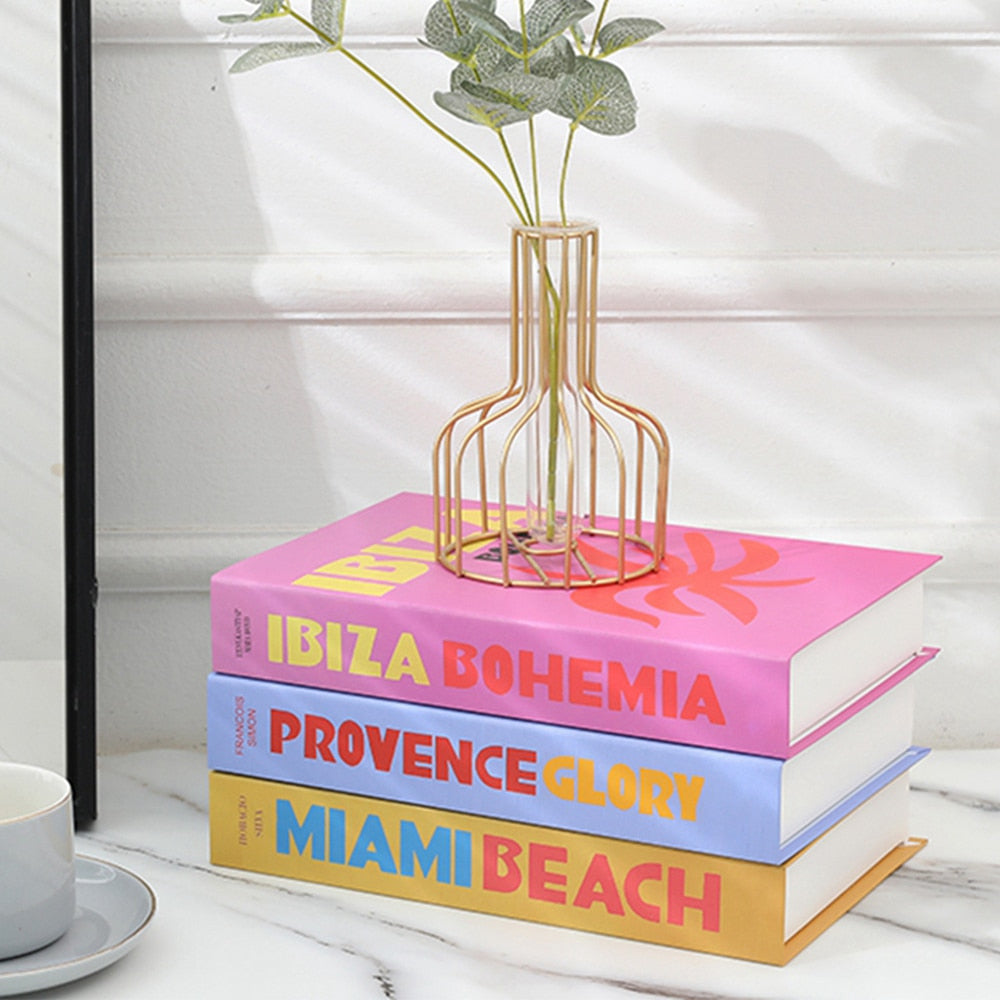 Decoration Books | Brighten up your living room with this cheerful decoration