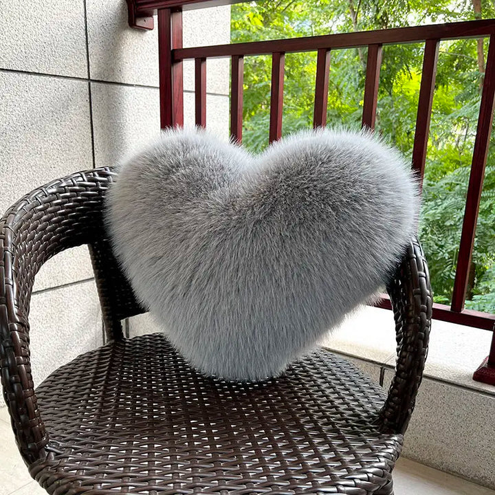 Luxury Faux Fur Pillow | Super Soft | 32 x 40 cm | Comfort &amp; Style