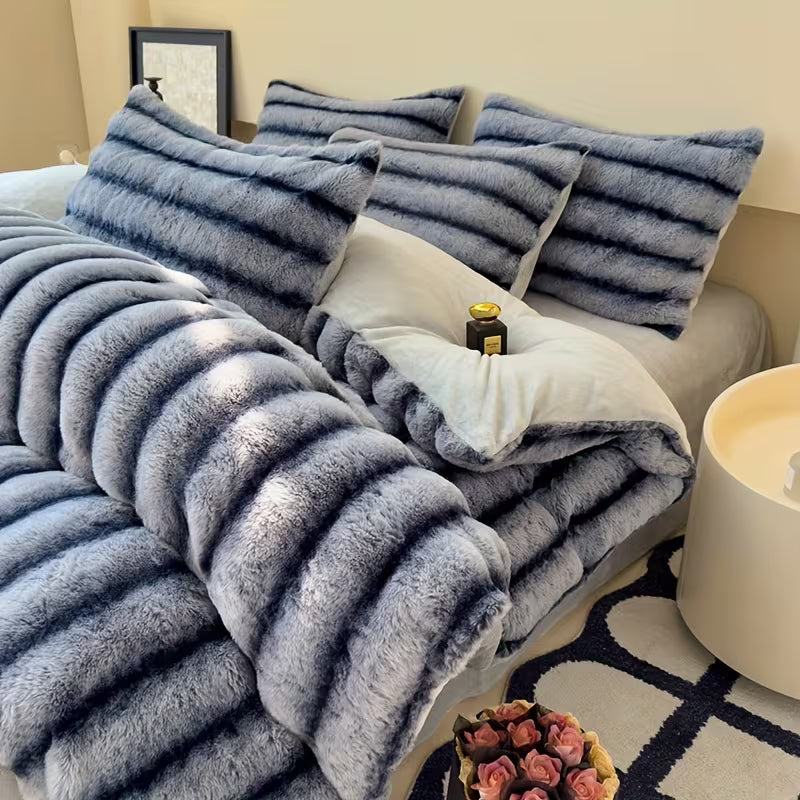 WinterLuxe™ 4-Piece Milk Velvet Bed Set | 200cm * 230cm