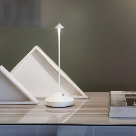 Lampe LED Nordique | Éclairage élégant et dimmable pour chambres à coucher