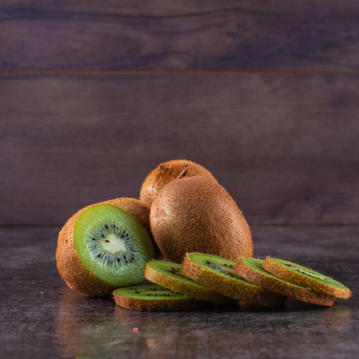 Set of Organic Kiwi Plants | Actinidia deliciosa | 20-25 cm Tall