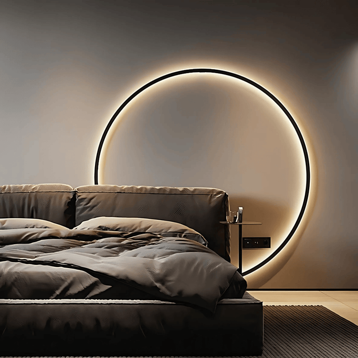 Stellar Wall Lamp | Modern dimmable wall lamp with a sleek black design